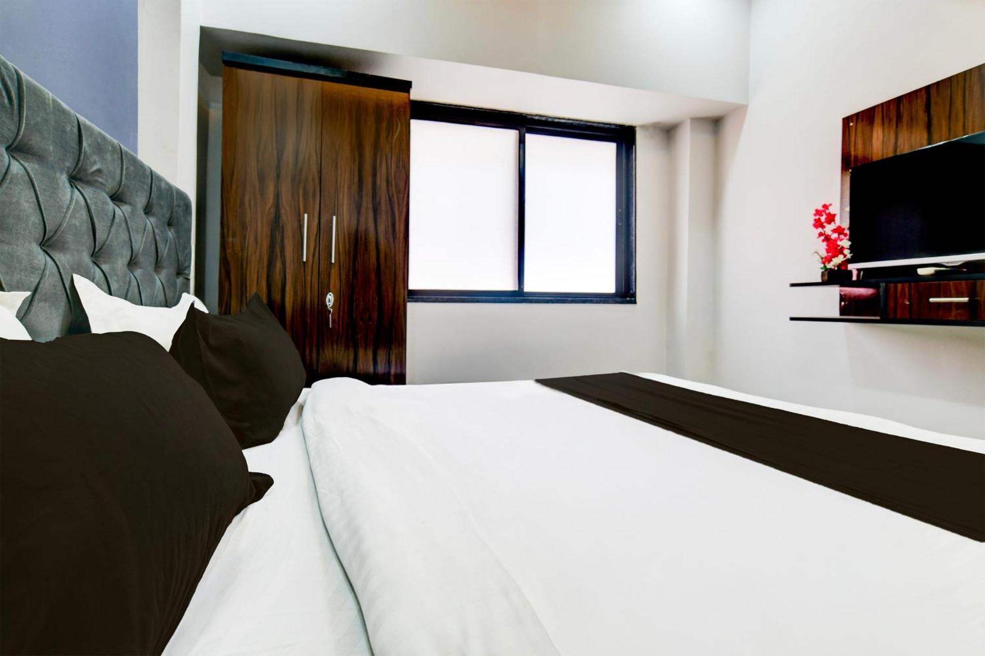 Super Hotel O D.V Near Medanta Hospital Indore Luaran gambar
